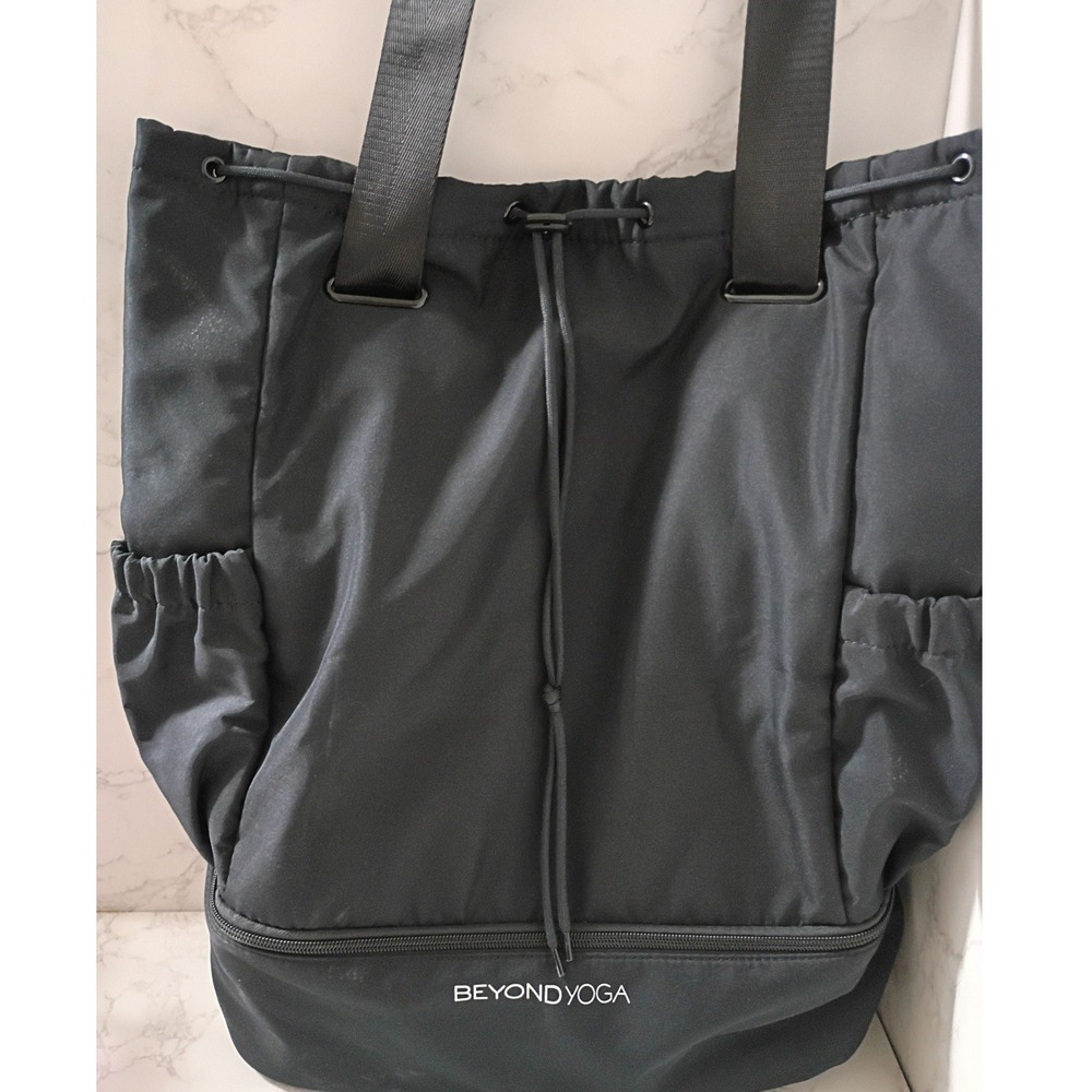 BEYOND YOGA Black Nylon Unisex Convertible Gym Bag Backpack - NWOT